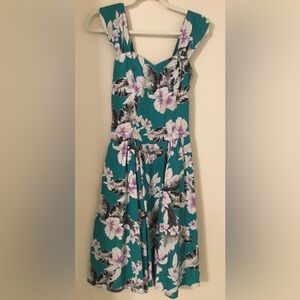 Rare 1980’s Vintage Hawaiian Floral Teal fitted sundress with Purple Accents